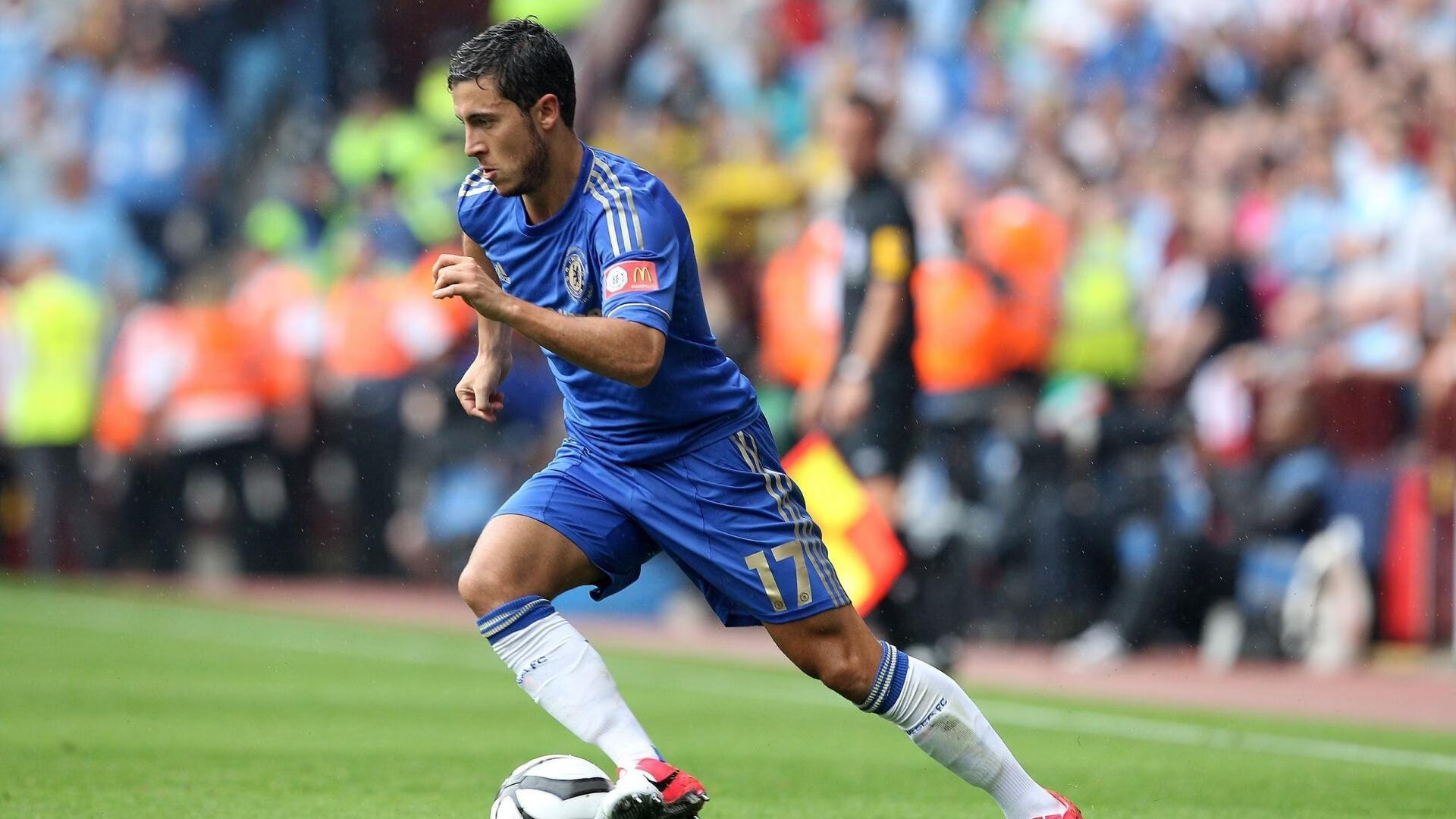 乔纳·隆戈：从世界杯舞台到全球橄榄球的巨星，乔纳坦 个人资料生日